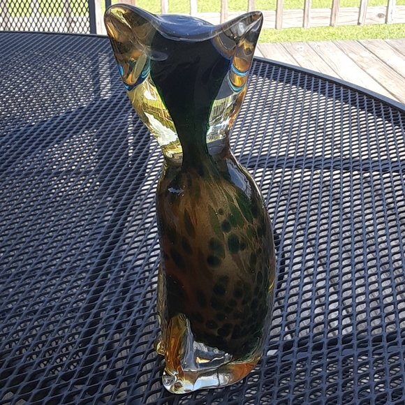 Very cool vintage handblown glass cat